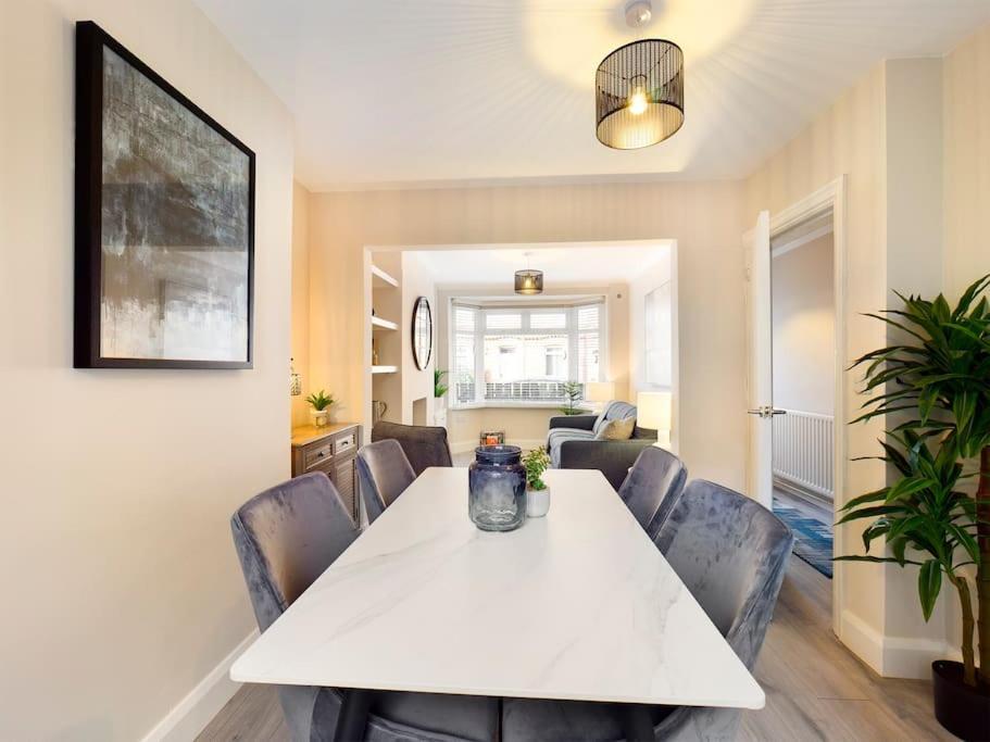 It'S Broadway Baby! Great House Close To City Centre Belfast Ngoại thất bức ảnh